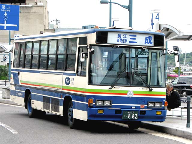 R22 882