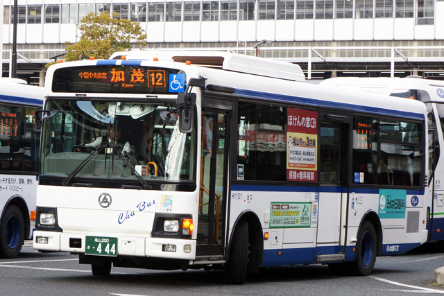 R200 444