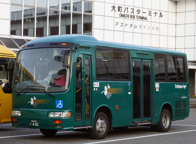 L200 482