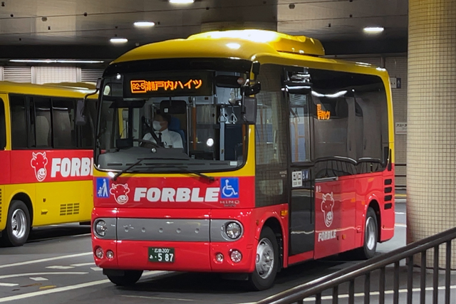 L200 587