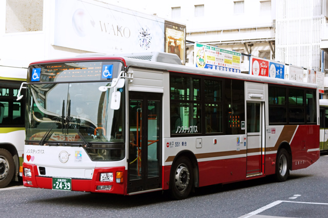 L200 2439