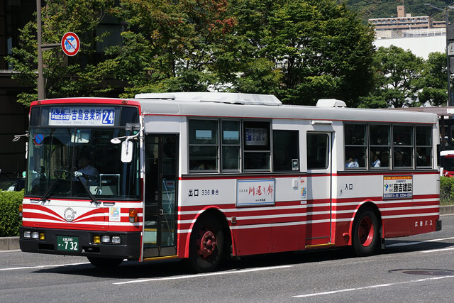 L200 732