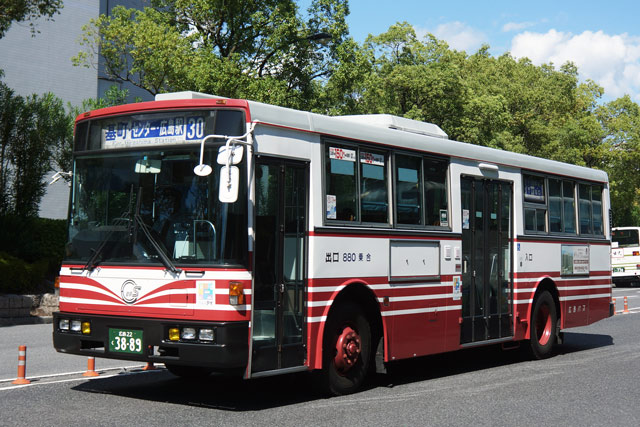 L22 3889