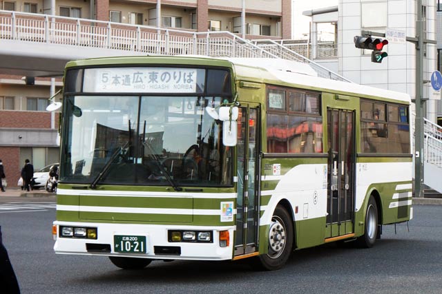 L200 1021@LdF