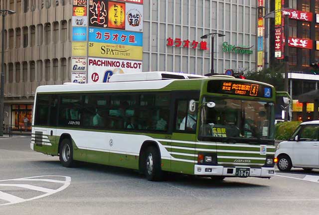 L200 1067
