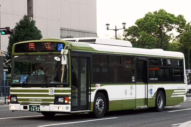 L200 1692