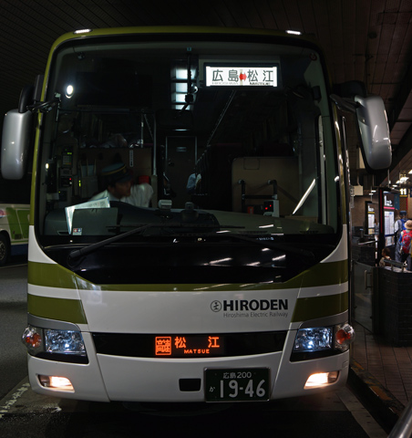 L200 1946@@L|]@OhA[