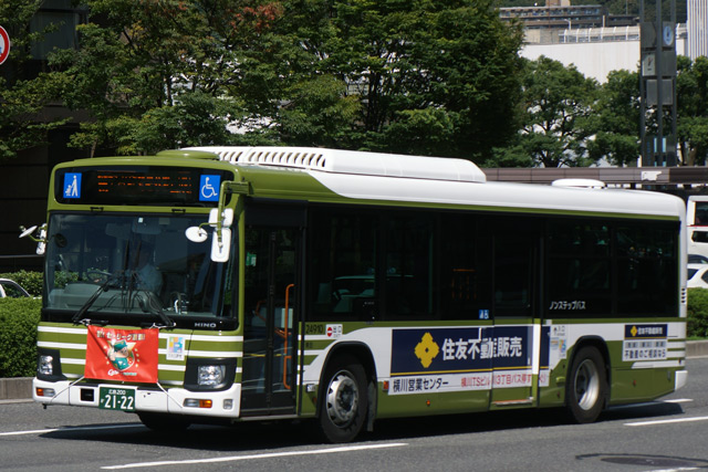 L200 2122