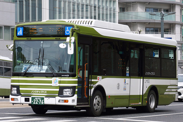 L200 2276