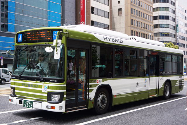 L200 2279