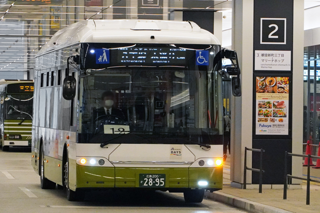 L200 2895