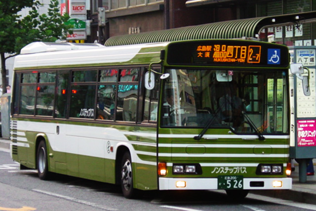 L200 526@EO