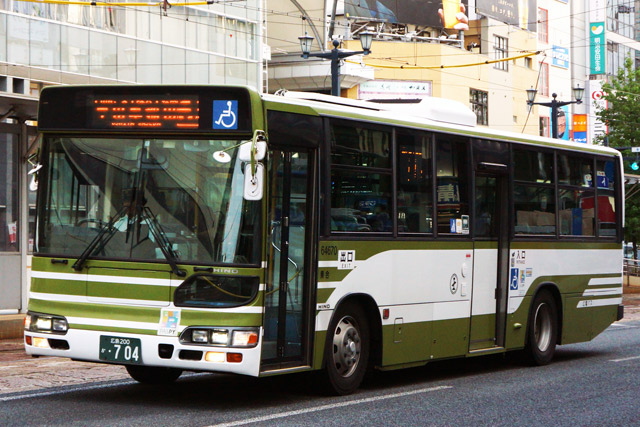 L200 704