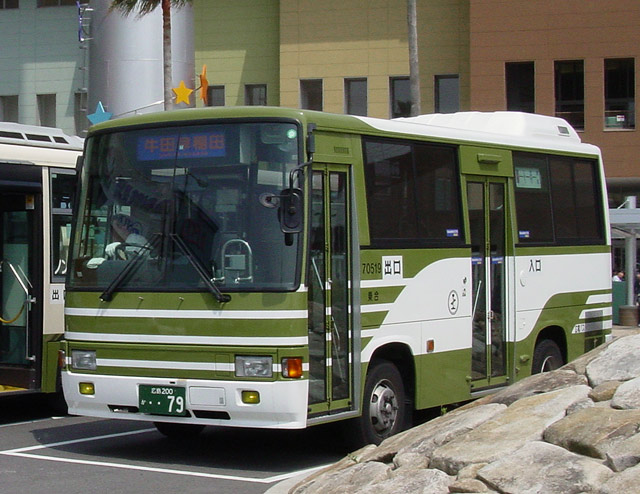 L200 79