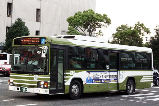 L200 856