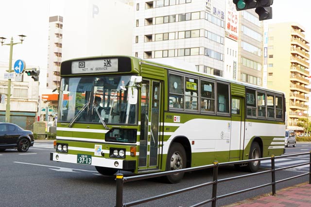 L22 3713@LdF