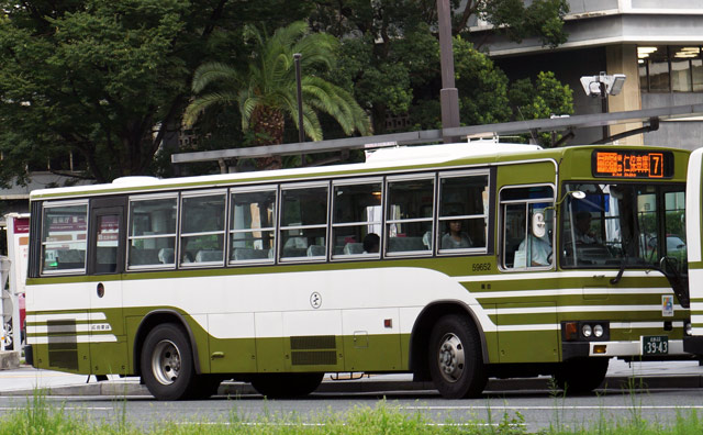 L22 3943@LdF