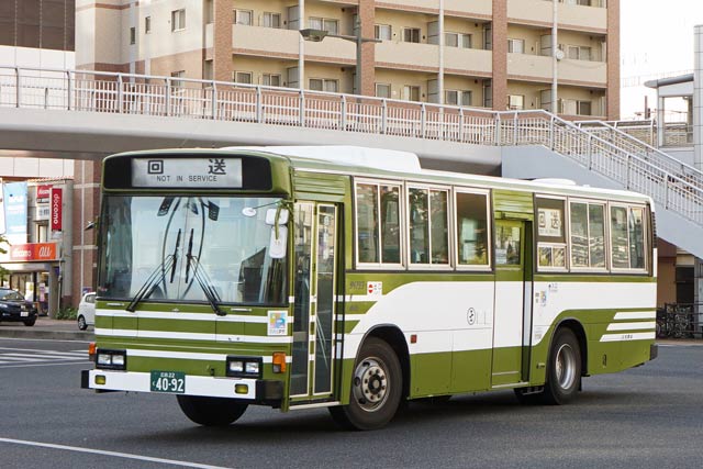 L22 4092@LdF