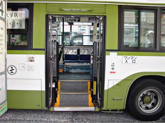 L22 4104 tgt̒