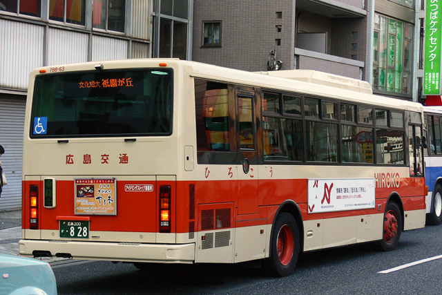 L200 828@Xebv@납@