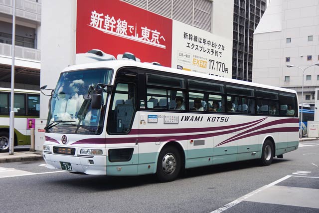 200 332