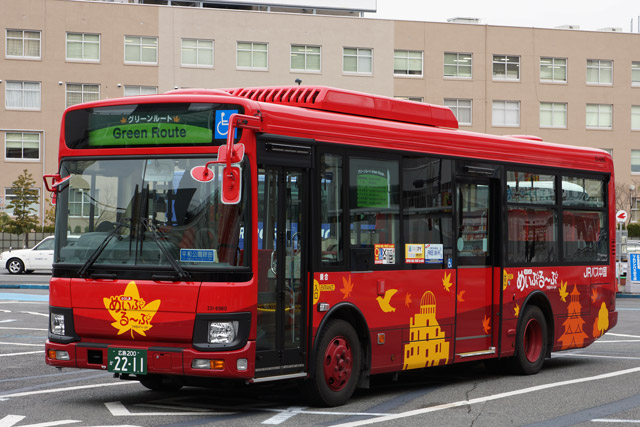 L200 2211
