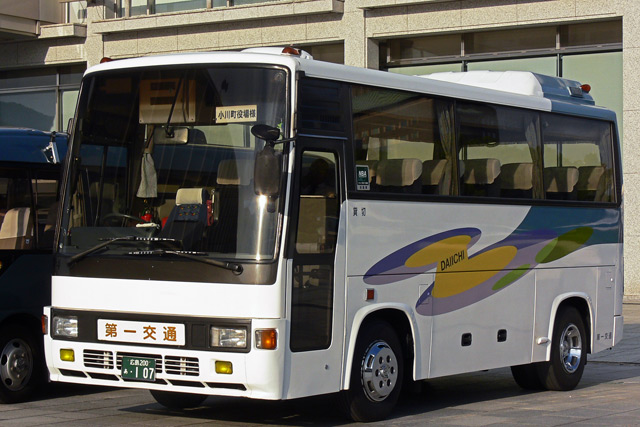 L“‡200 ‚ 107
