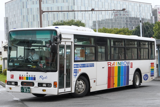 R200 827